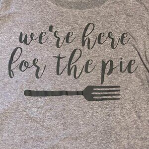 Crazydog Tshirts Thanksgiving Maternity Tee Large "We're here for the pie" Gray
